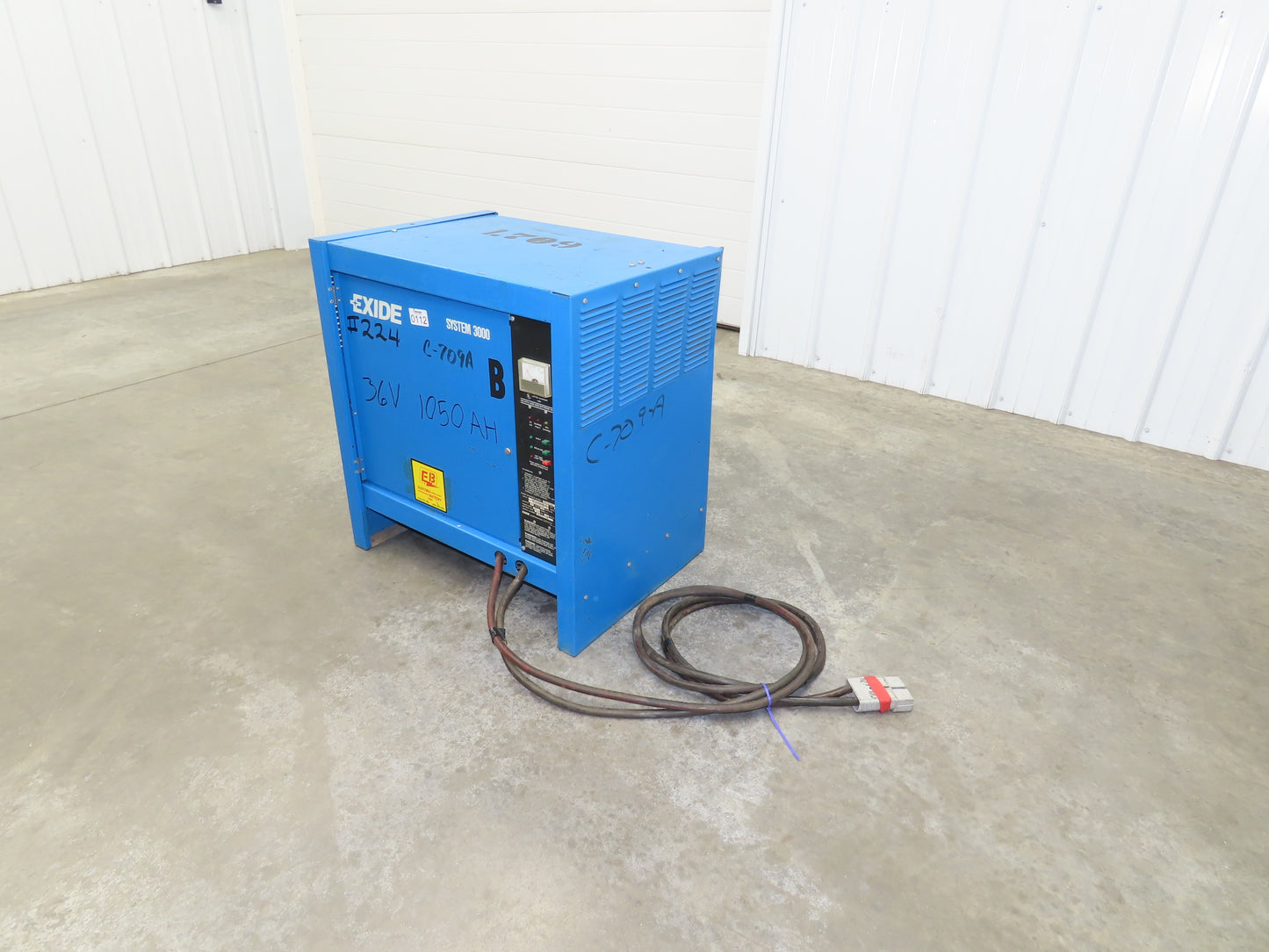 Exide System 3000 ES3-18-1050 Forklift Battery Charger 36VDC 1050Ah 480V 3Ph