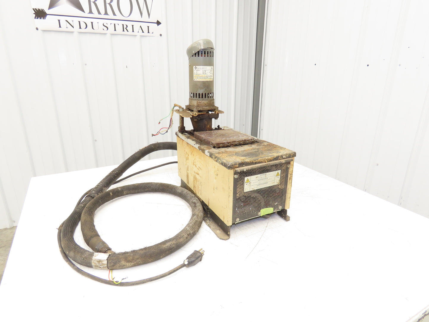 Nordson 274056G Hot Shot Glue Melt Dispenser Machine 115V 1PH 1500W  *Bad Motor*