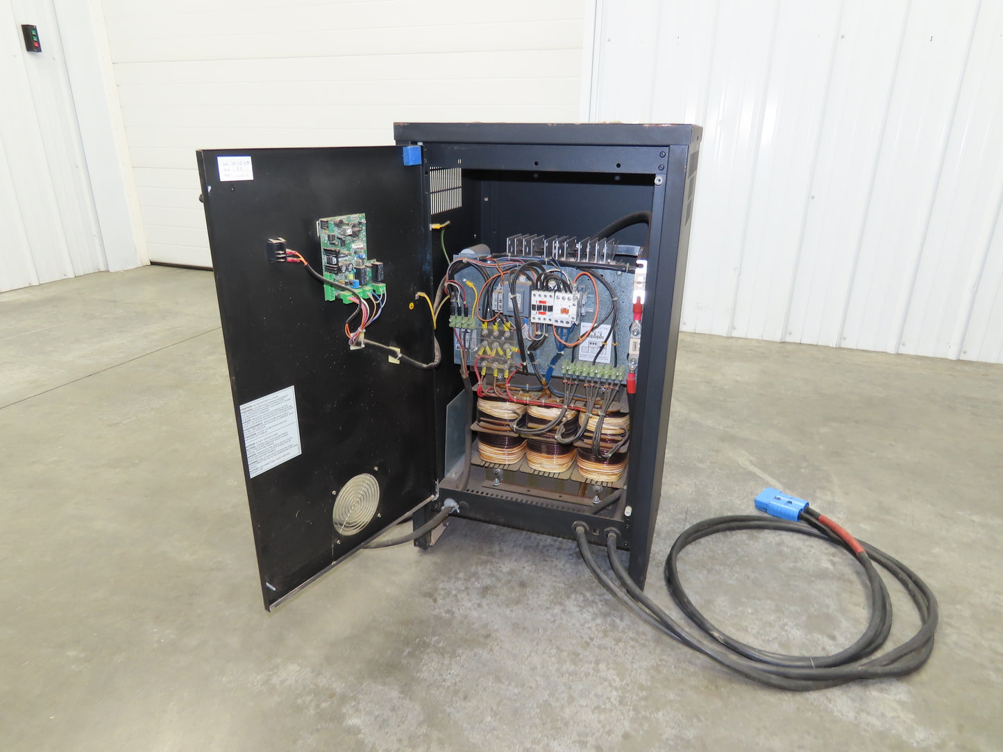 Green Diamond Forklift Battery Charger 48V 180A 925-1000Ah 208/240/480V 3Ph
