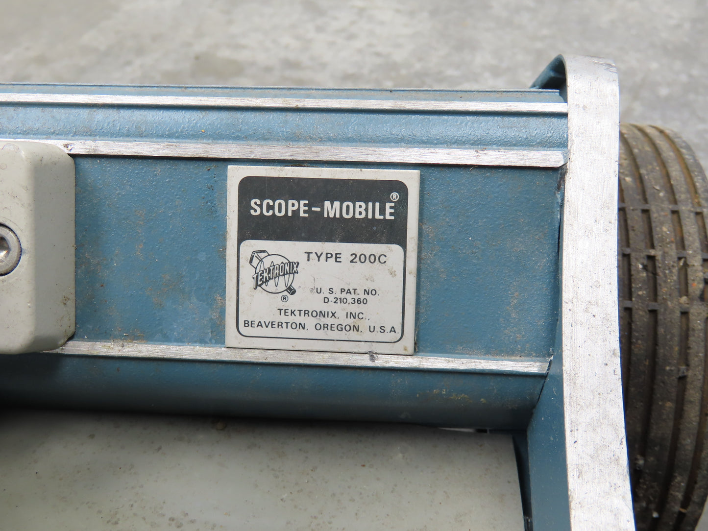 Tektronix Oscilloscope Digital Multimeter Module Probes 200C Cart Scope Mobile
