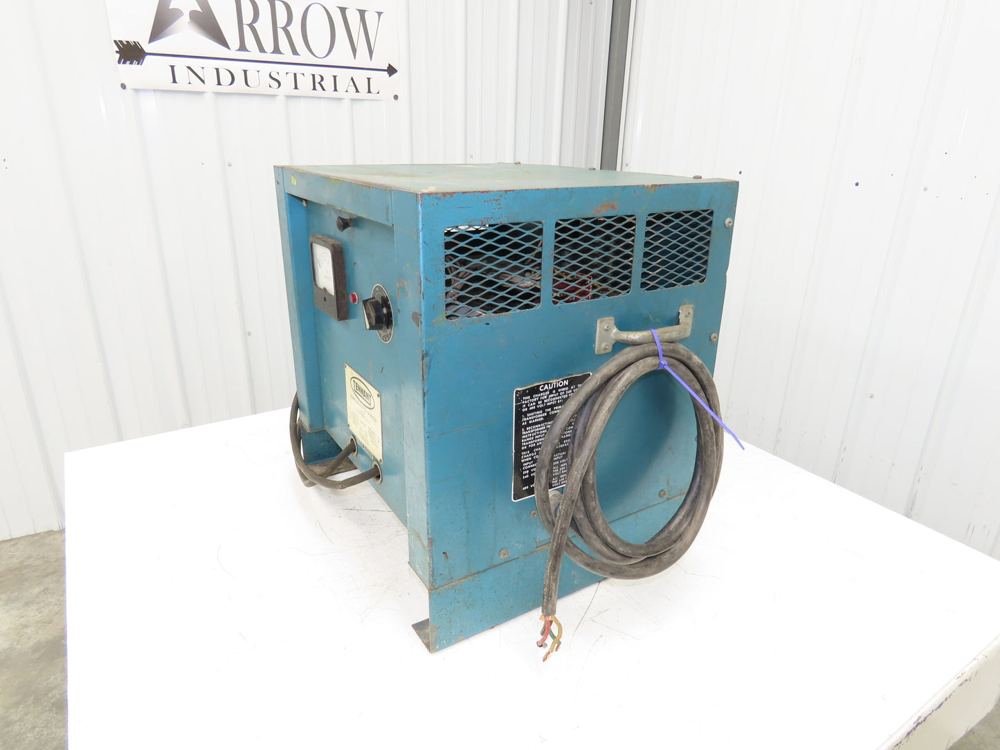 Tennant 45715 Ferro Regulated Forklift Battery Charger 36VDC 410-510Ah 480V 1Ph