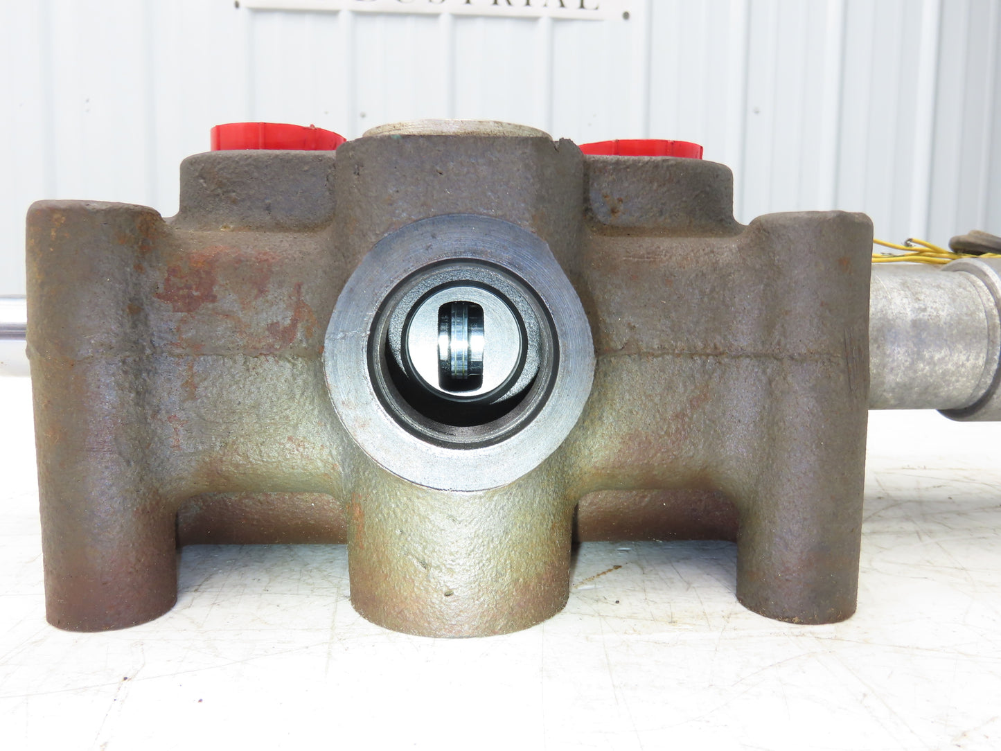 Parker Hannifan VDSP 24 DRF 41 Directional Control Hydraulic Valve 3-Spool