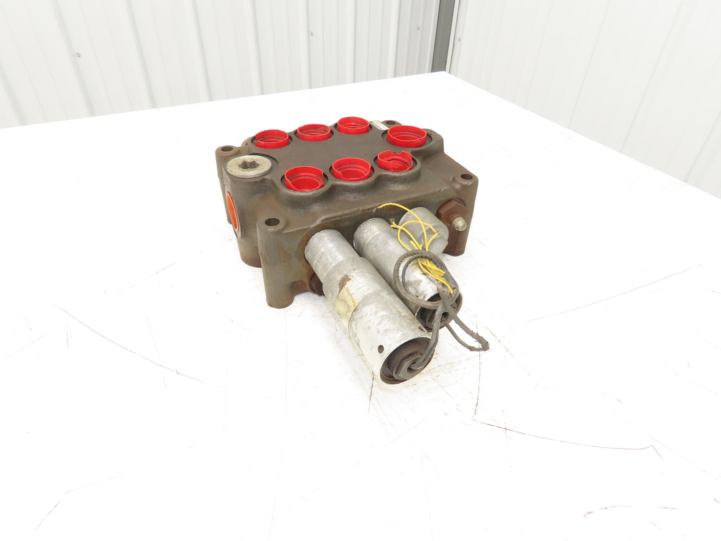 Parker Hannifan VDSP 24 DRF 41 Directional Control Hydraulic Valve 3-Spool