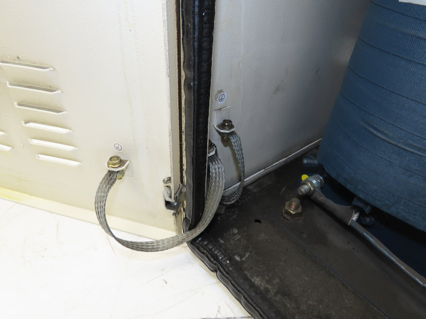 Natus Step-Down Transformer 11.5kVA 400/460/575V 1Ph High 230/115V Low Enclosed