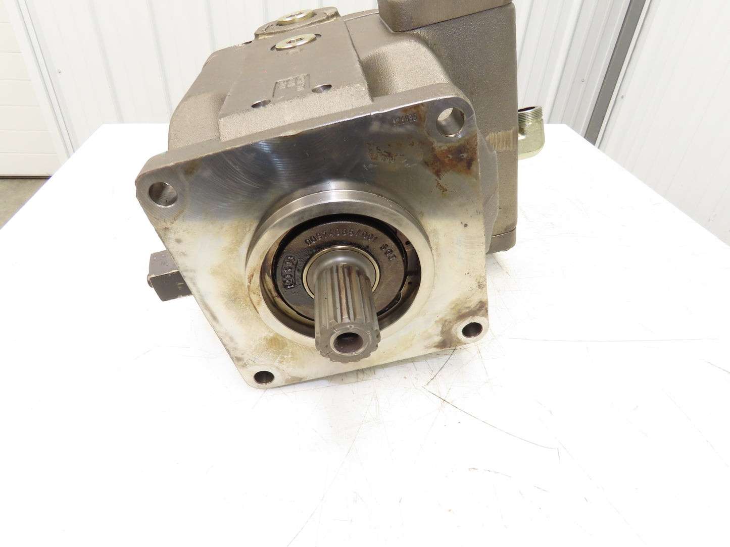 Brueninghaus Hydromatik Hydraulic Piston Pump 3247 GPM 5100 PSI Through Drive