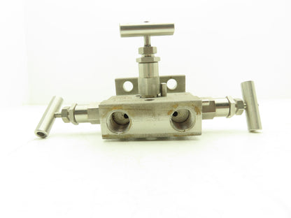 Swagelok SS-V3NBF8-FL-G Stainless 3-Valve Instrument Manifold 1/2" NPT Ball Tip