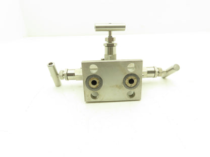 Swagelok SS-V3NBF8-FL-G Stainless 3-Valve Instrument Manifold 1/2" NPT Ball Tip