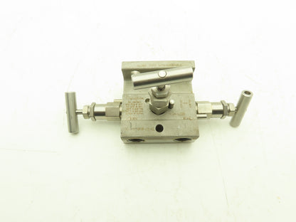 Swagelok SS-V3NBF8-FL-G Stainless 3-Valve Instrument Manifold 1/2" NPT Ball Tip