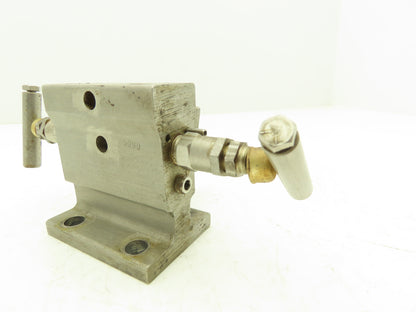Anderson Greenwood M4TVS 3 Valve Differential Pressure Manifold Flange 1/2" NPT