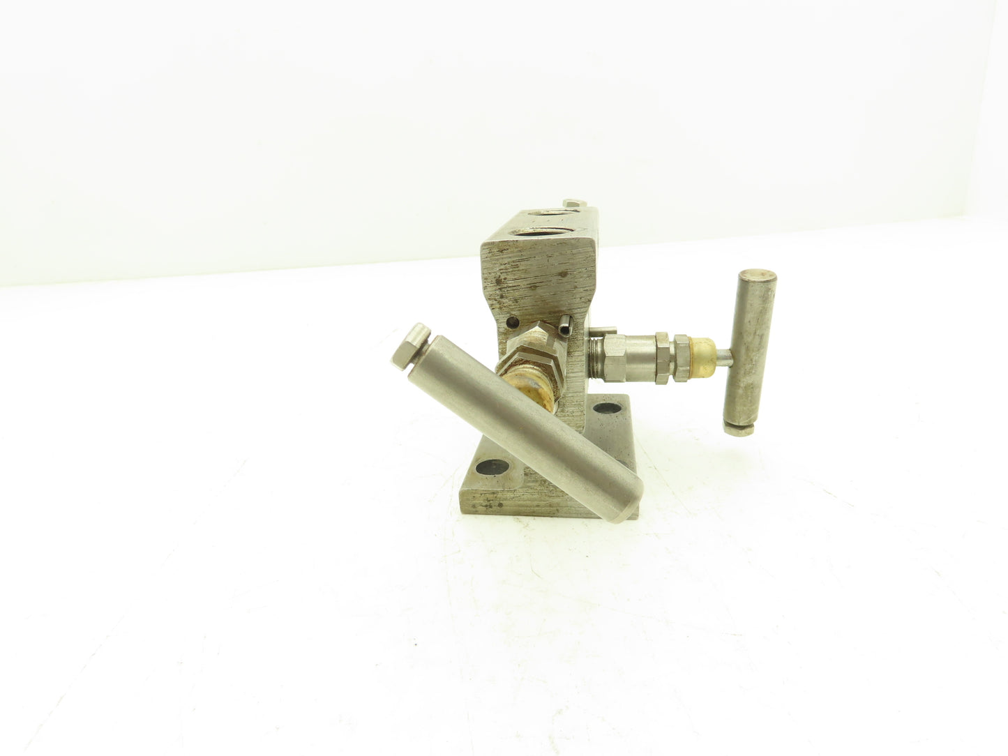 Anderson Greenwood M4TVS 3 Valve Differential Pressure Manifold Flange 1/2" NPT