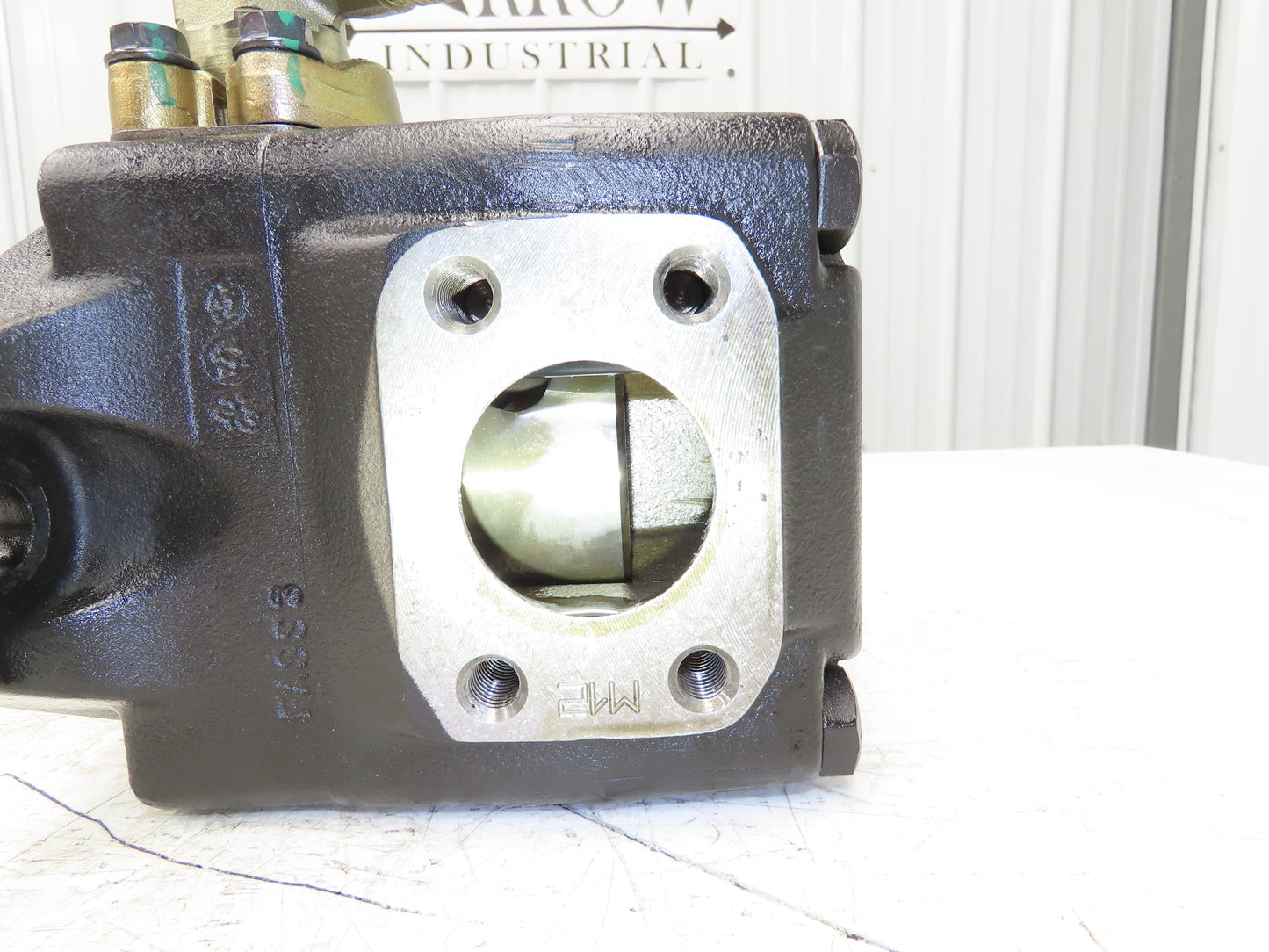 Denison T6DM R38 3R02 C1 M70330 Hydraulic Single Vane Pump 1500RPM 180.4 L/Min