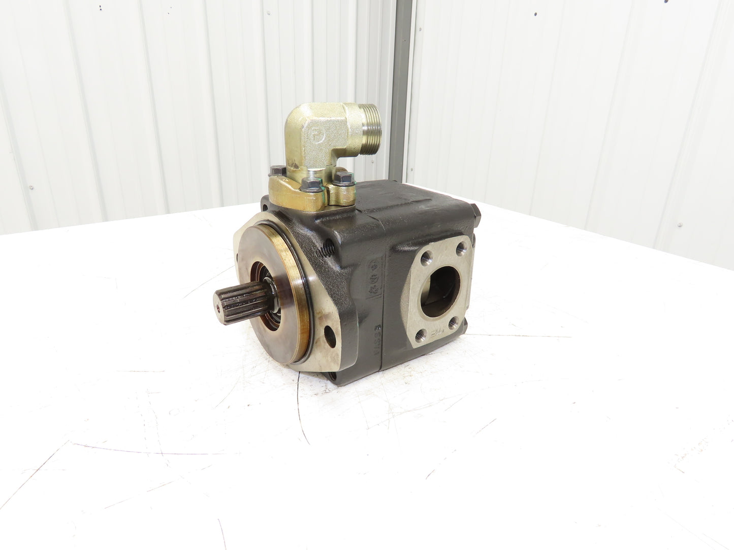 Denison T6DM R38 3R02 C1 M70330 Hydraulic Single Vane Pump 1500RPM 180.4 L/Min