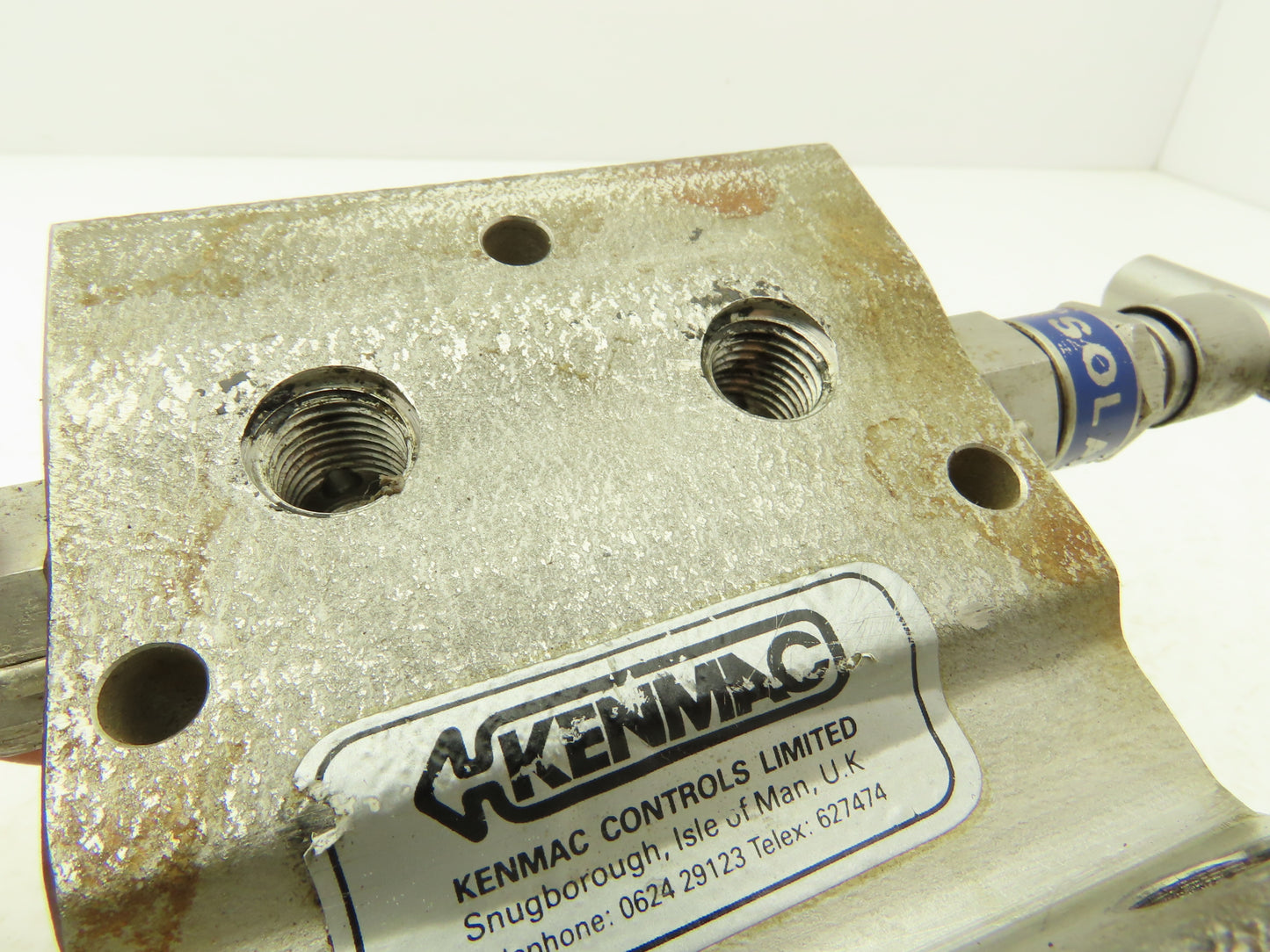 Kenmac MSTB4NCT 3 Valve Differential Pressure Manifold SS Ball Tip 1/2" NPT