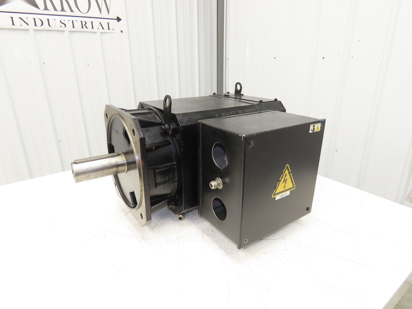 Baumuller DSF 160 M-54W30"UL" AC Motor 104kW 139Hp 3000RPM 360V 3PH 160M Encoder