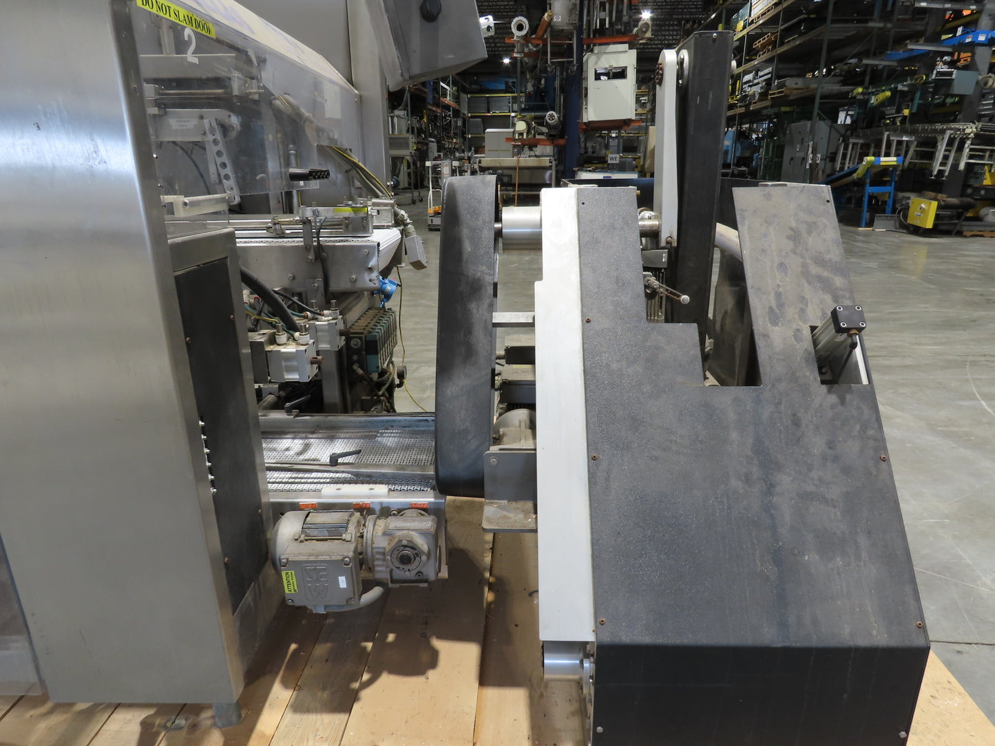 Fallas R400 Robotic Arm Pick and Place Case Packer Dual Feed Conveyor 480V