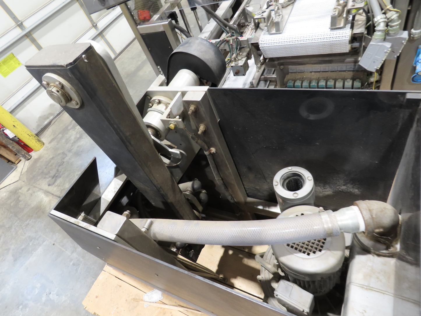 Fallas R400 Robotic Arm Pick and Place Case Packer Dual Feed Conveyor 480V