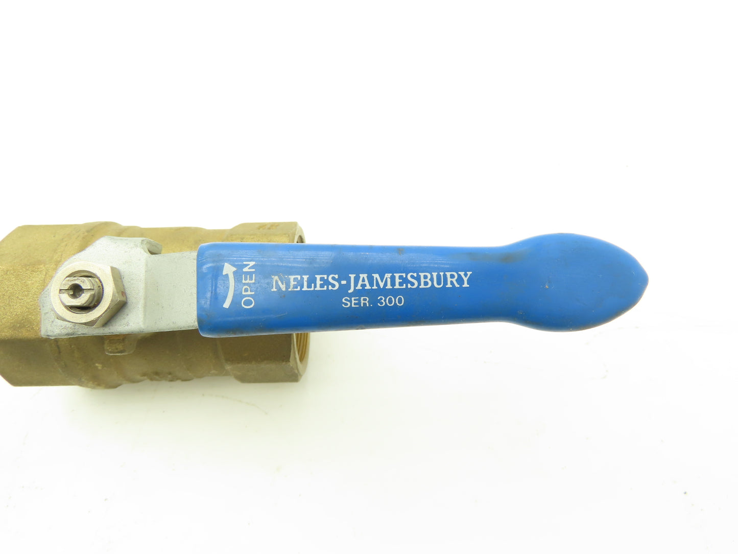 Jamesbury Ser 300 1-1/4" NPT Brass Ball Valve Stainless Steel Ball Lot of 5