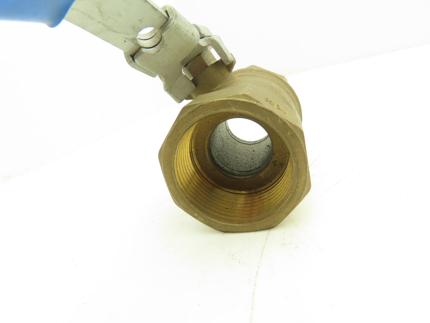 Jamesbury Ser 300 1-1/4" NPT Brass Ball Valve Stainless Steel Ball Lot of 5