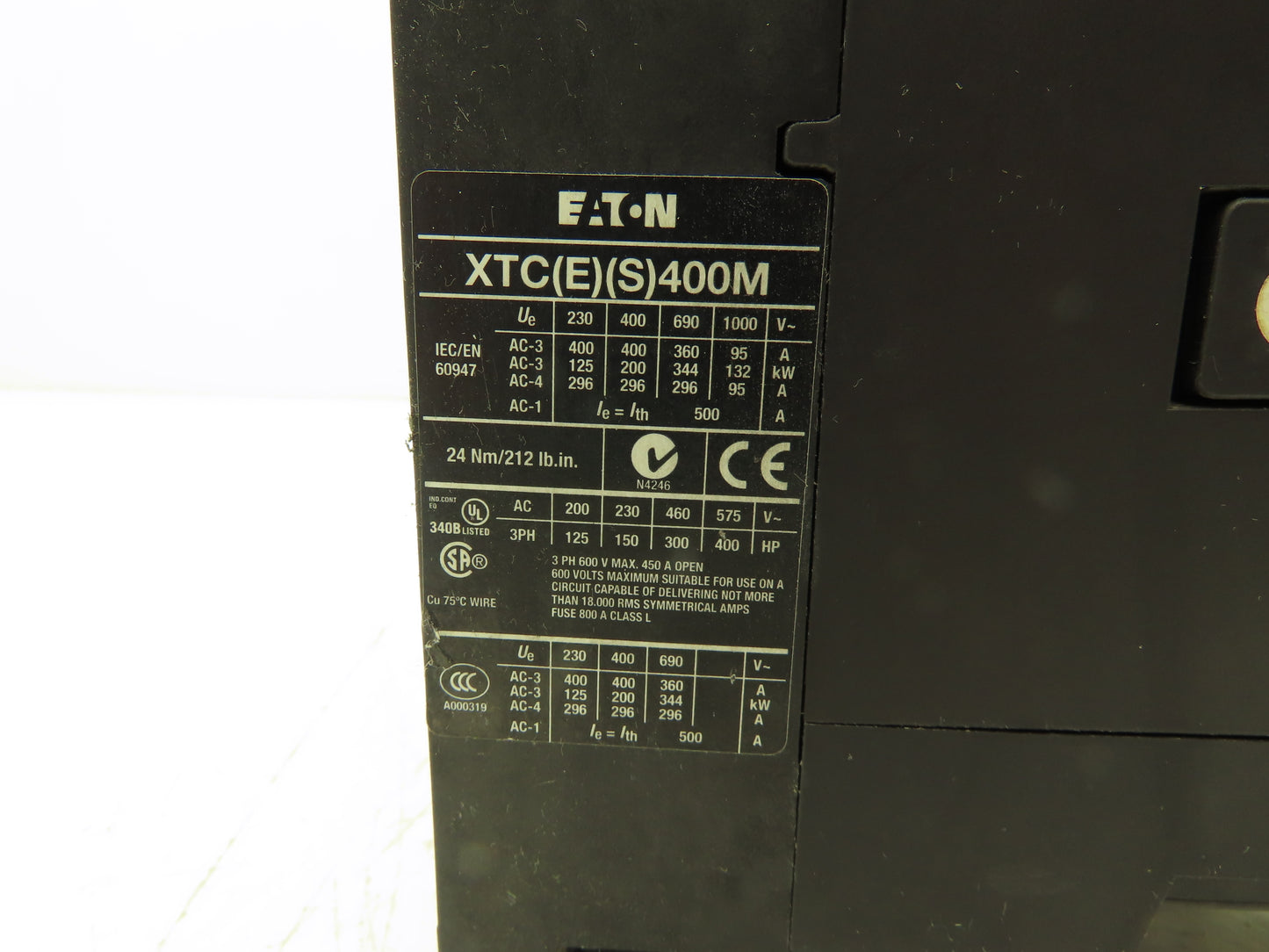 Eaton XTCE400M Motor Starter Contactor 600V 3Ph 400A 400Hp 120V Coil 2 NO + 2 NC