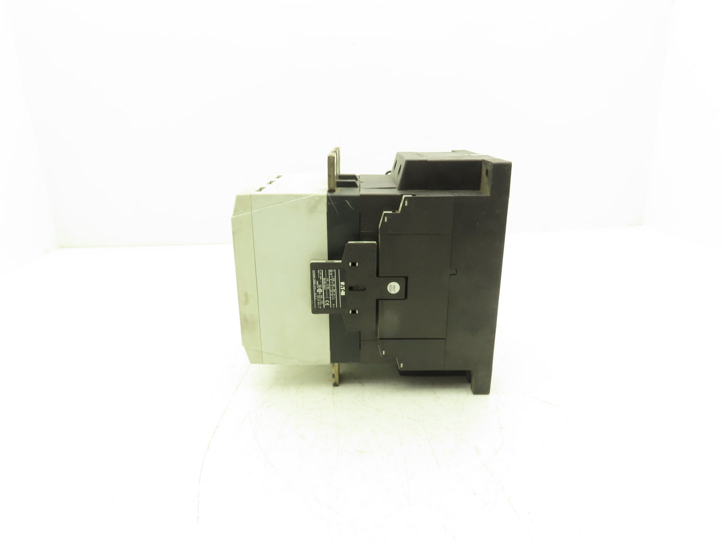 Eaton XTCE400M Motor Starter Contactor 600V 3Ph 400A 400Hp 120V Coil 2 NO + 2 NC