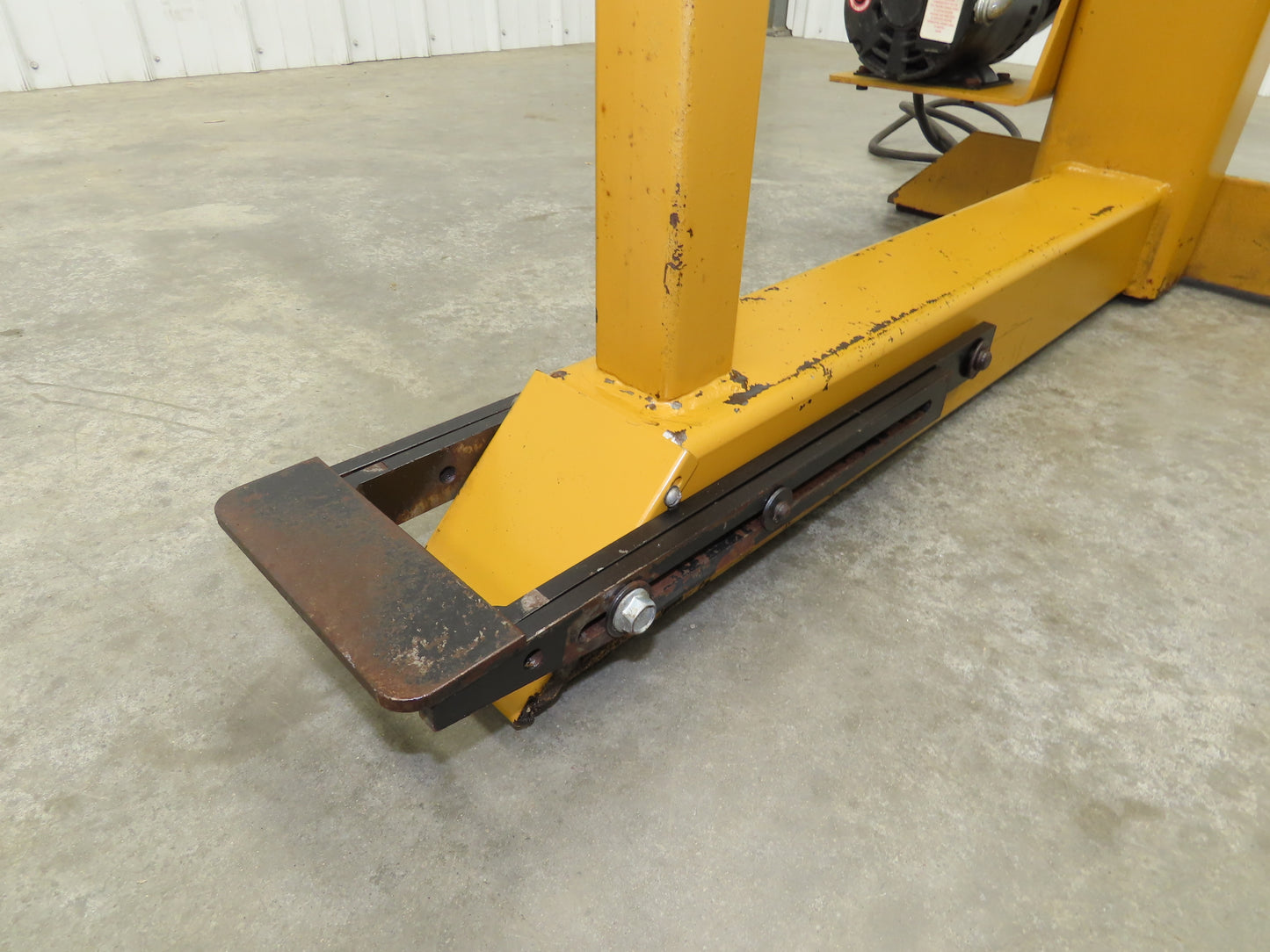 Stanley Bostitch Post Stitcher Box Stapler 24" Throat Cardboard Carton