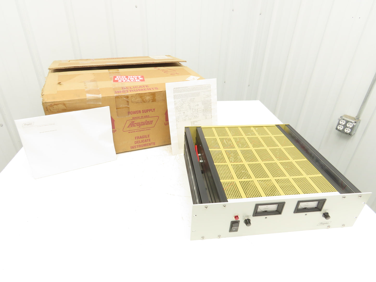 Acopian P050PX5AFP Regulated Power Supply 120V Input 30VDC Output