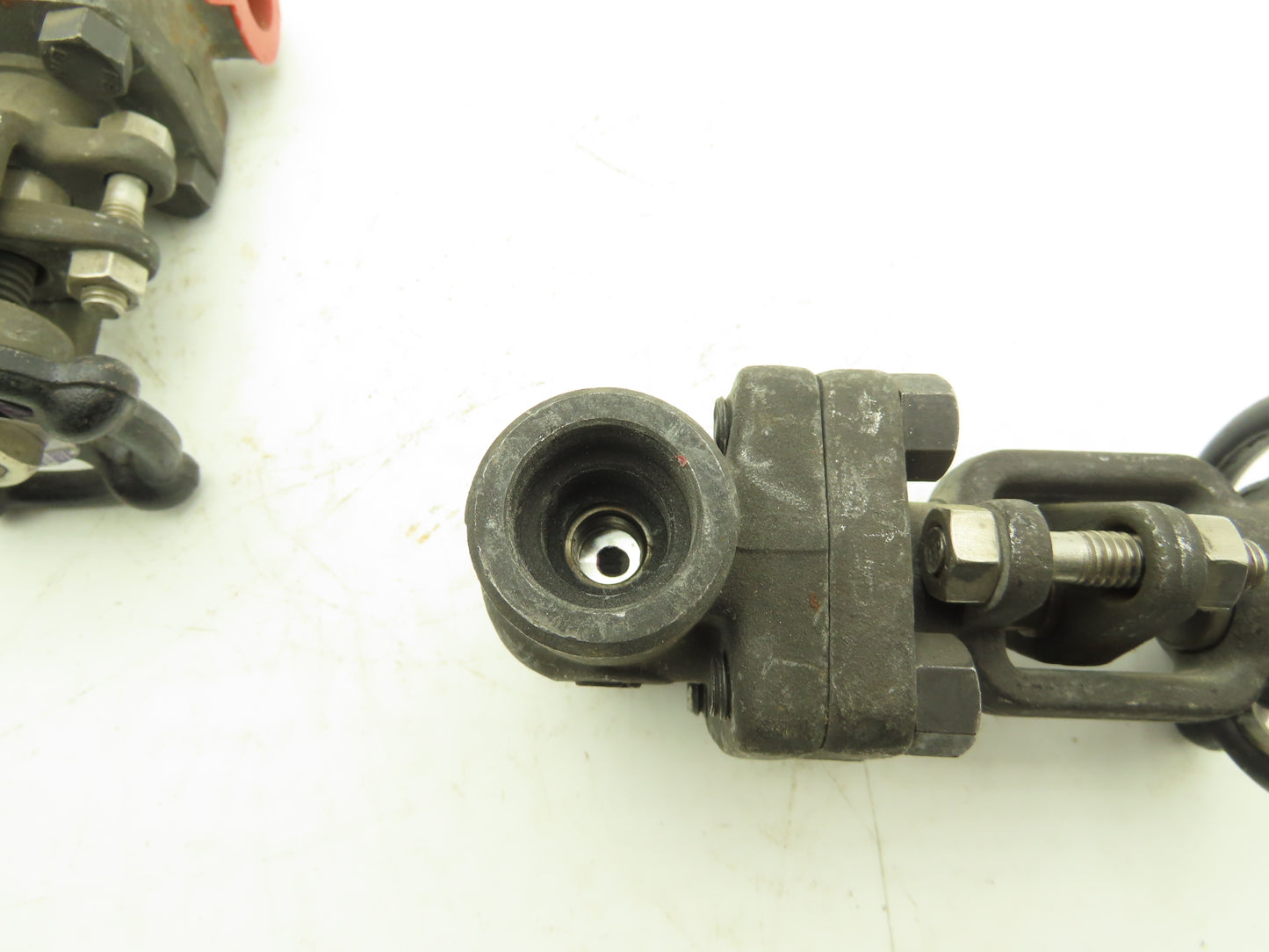 Ilshin 8A05-5 Steel Gate Valve 1/2" Socket Weld 1975psi Class 800 Lot of 3