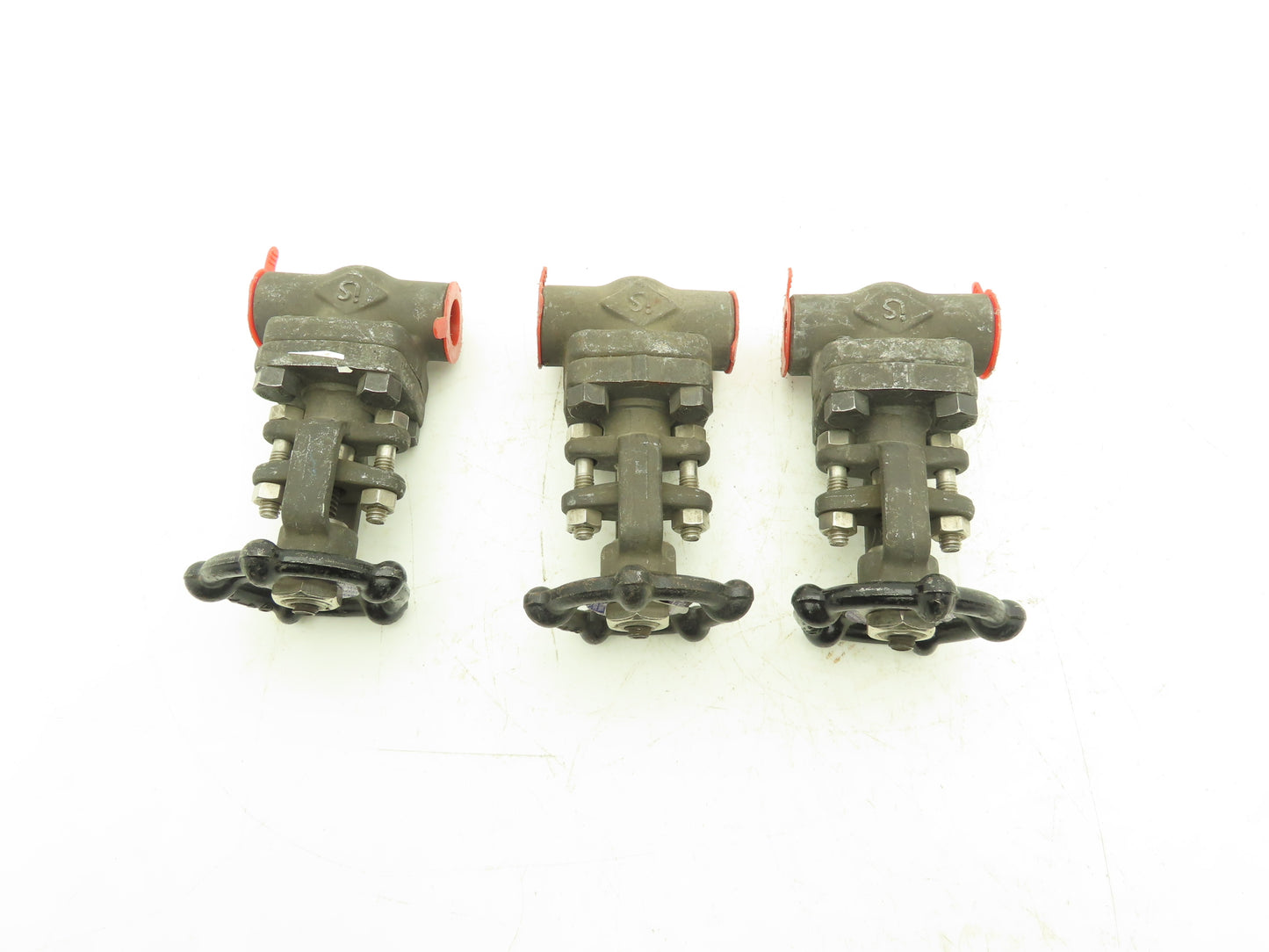 Ilshin 8A05-5 Steel Gate Valve 1/2" Socket Weld 1975psi Class 800 Lot of 3