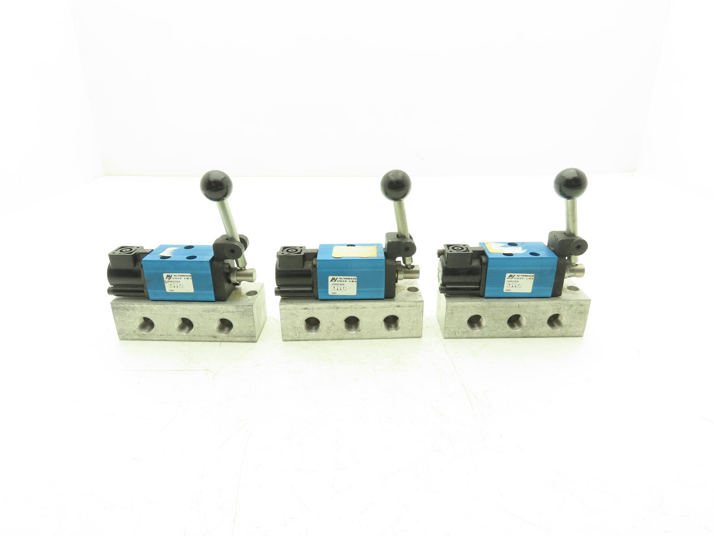 Automatic Valve 409B033B9K Manuel Air Valve 2 Position Spring Return Lot of 3