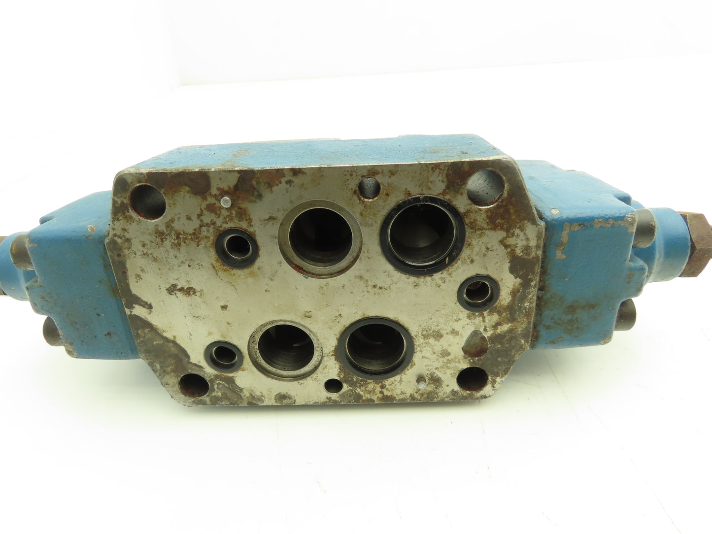 Rexroth 4WEHJ6/EG24N9K4 Hydraulic Directional Solenoid Valve Missing 1 Coil