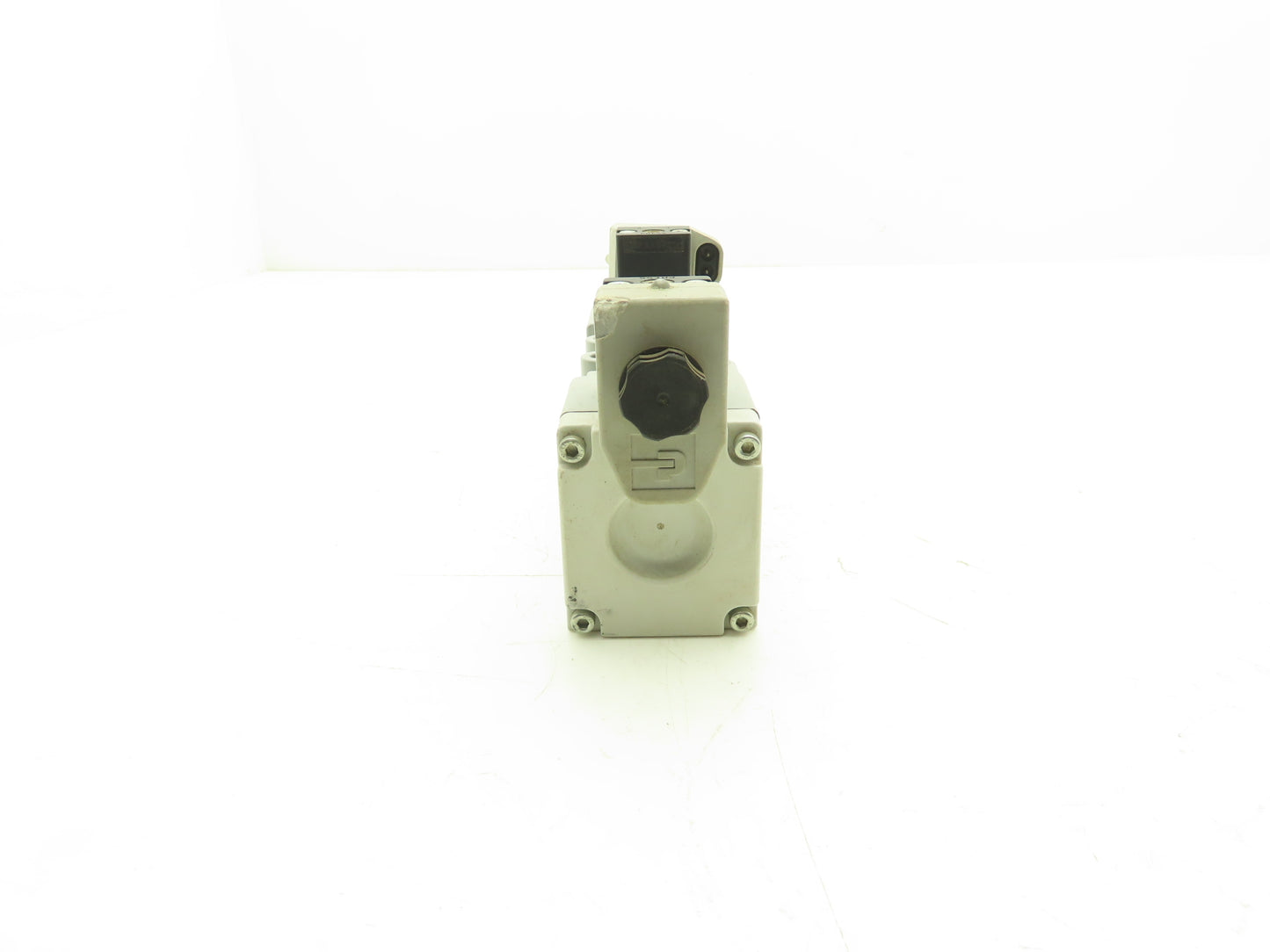 Parker H26VXBG023C Pneumatic Air isys Solenoid Valve 120v 60hz Coil 145psig