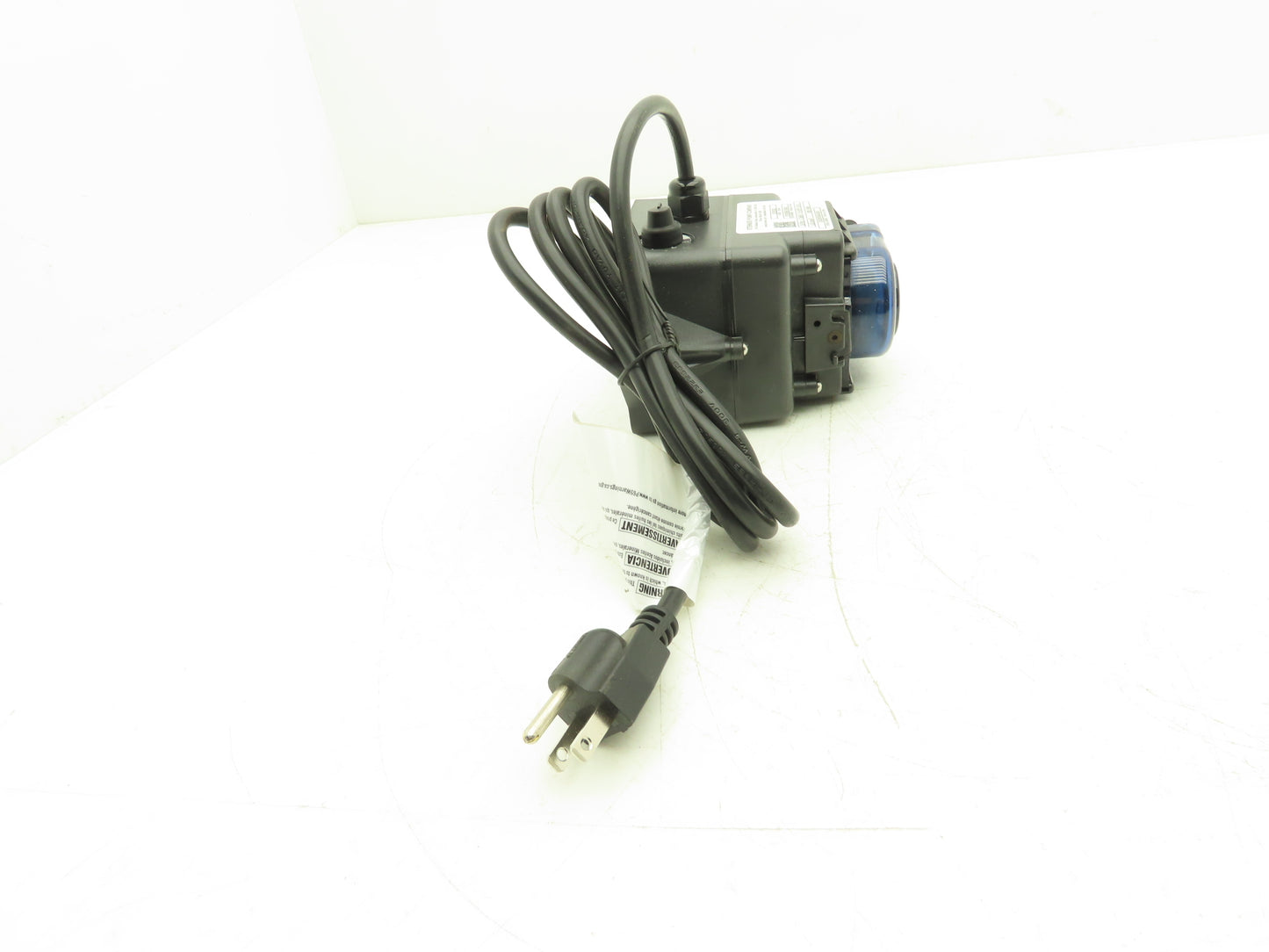 Stenner Model E10VXB Peristaltic Dosing Pump Adjustable 14 GPD 25 PSI 120V