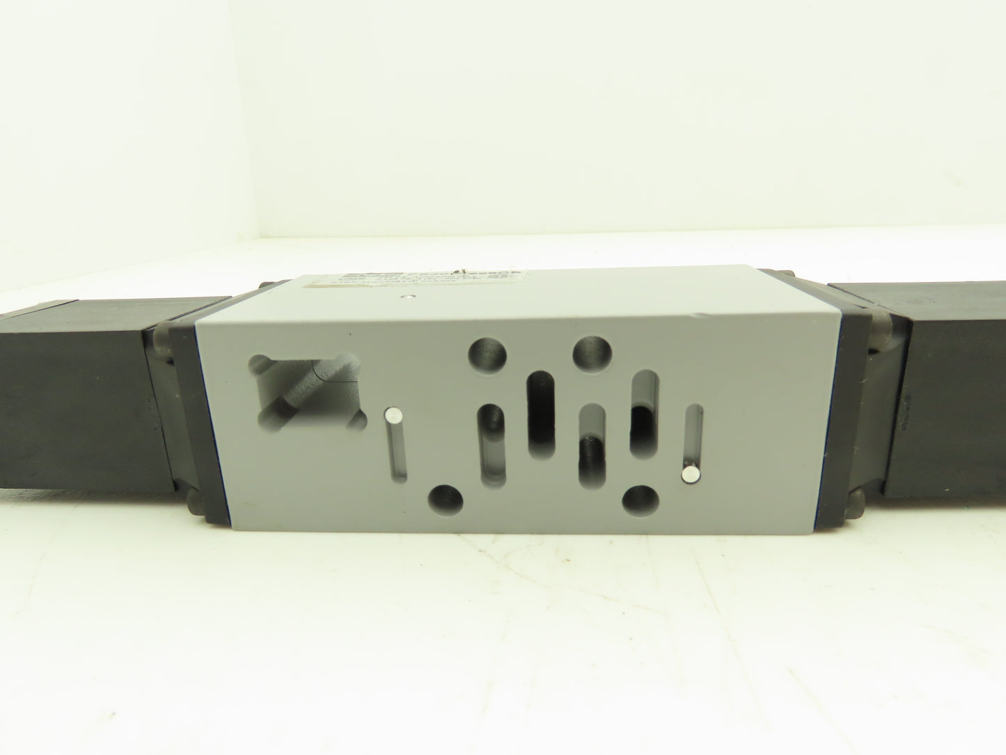 Parker PS4037299CP Pneumatic Dual Regulator Valve 145psi