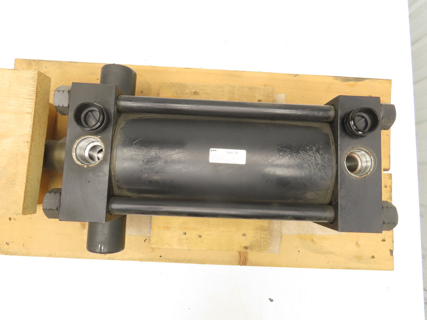 Parker D3HLT14AC 3H Hydraulic Cylinder 7" Bore 11" Stroke 3000 PSI Trunnion Mt