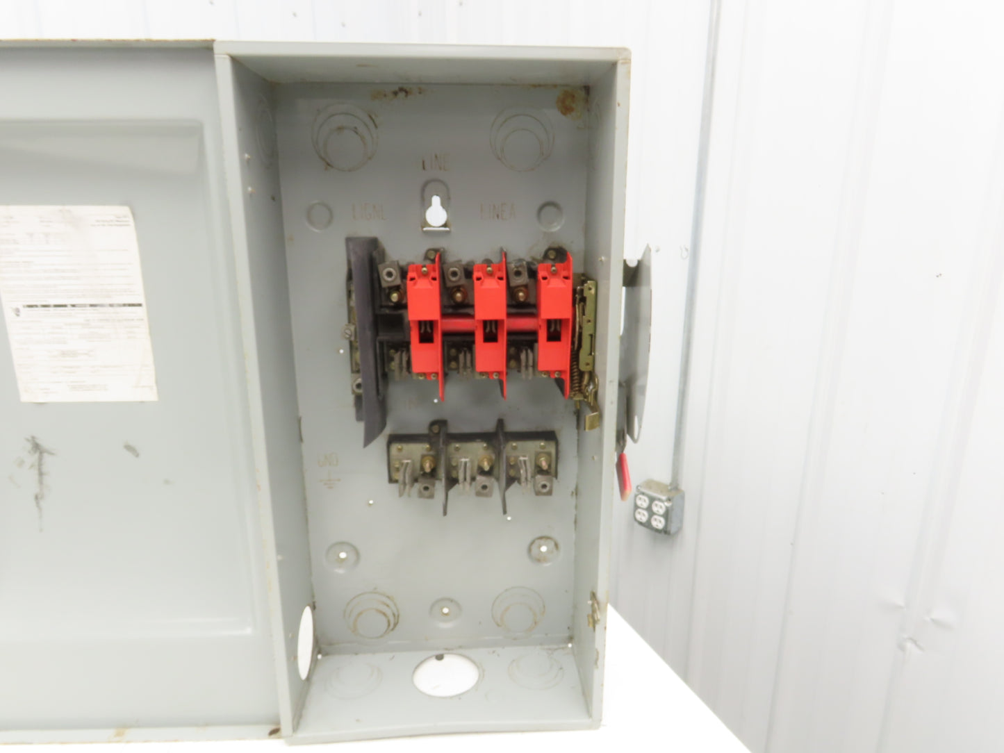 Siemens GF324N Safety Switch Disconnect Fused Stainless Steel 200A 240VAC 60HP