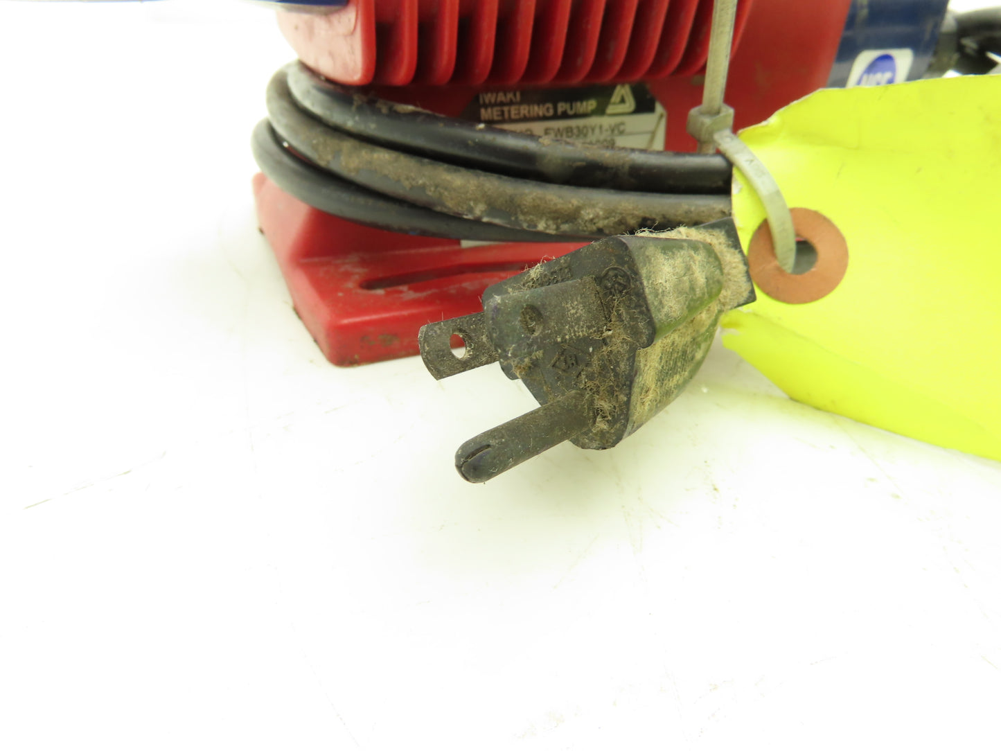 IWAKI EWB30Y1-VC Peristaltic Dosing Pump Adjustable 3.3 GPH 30 PSI 120V