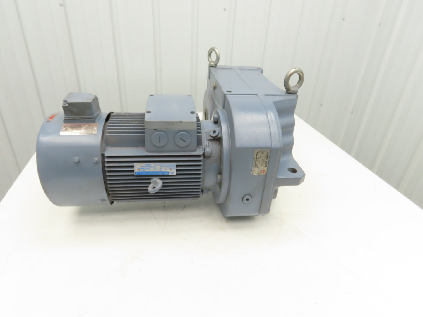 Guomao GFA87-YVP2.2-6P-179.79-M3 Gear Motor 10rpm 2.2kw 480V 3PH Hollow Shaft