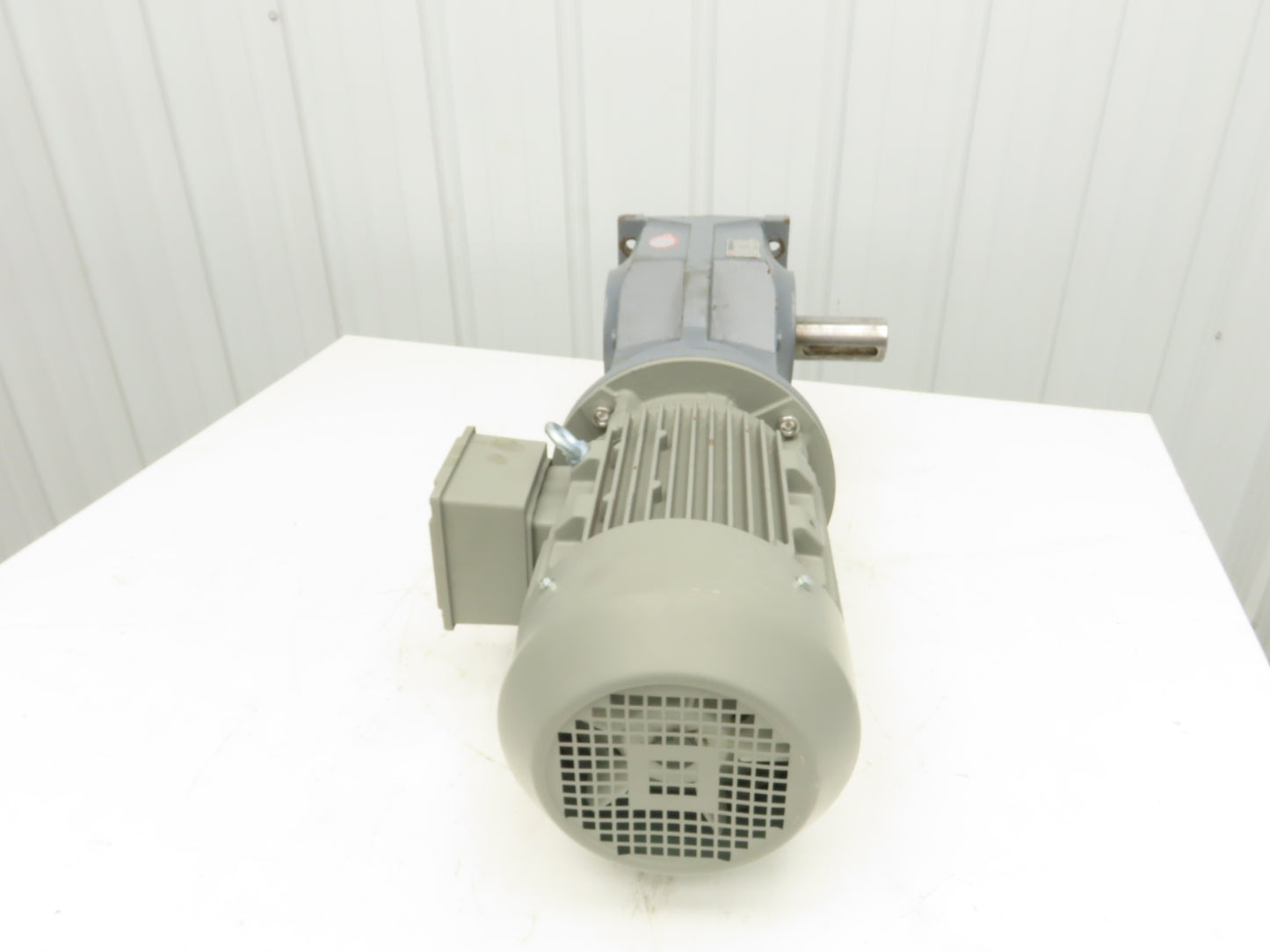 Jiangsu Siemens K77-Y4-4P-30.89-M4-B Gear Motor 30:1 Ratio 58rpm 4kw 480V 3PH