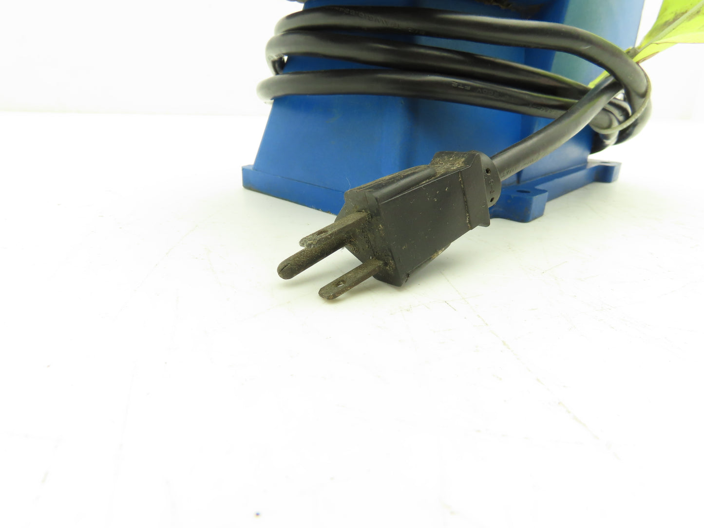 Pulsafeeder Pulsatron Electronic Dosing Metering Pump 44 GPD 100 PSI 115V