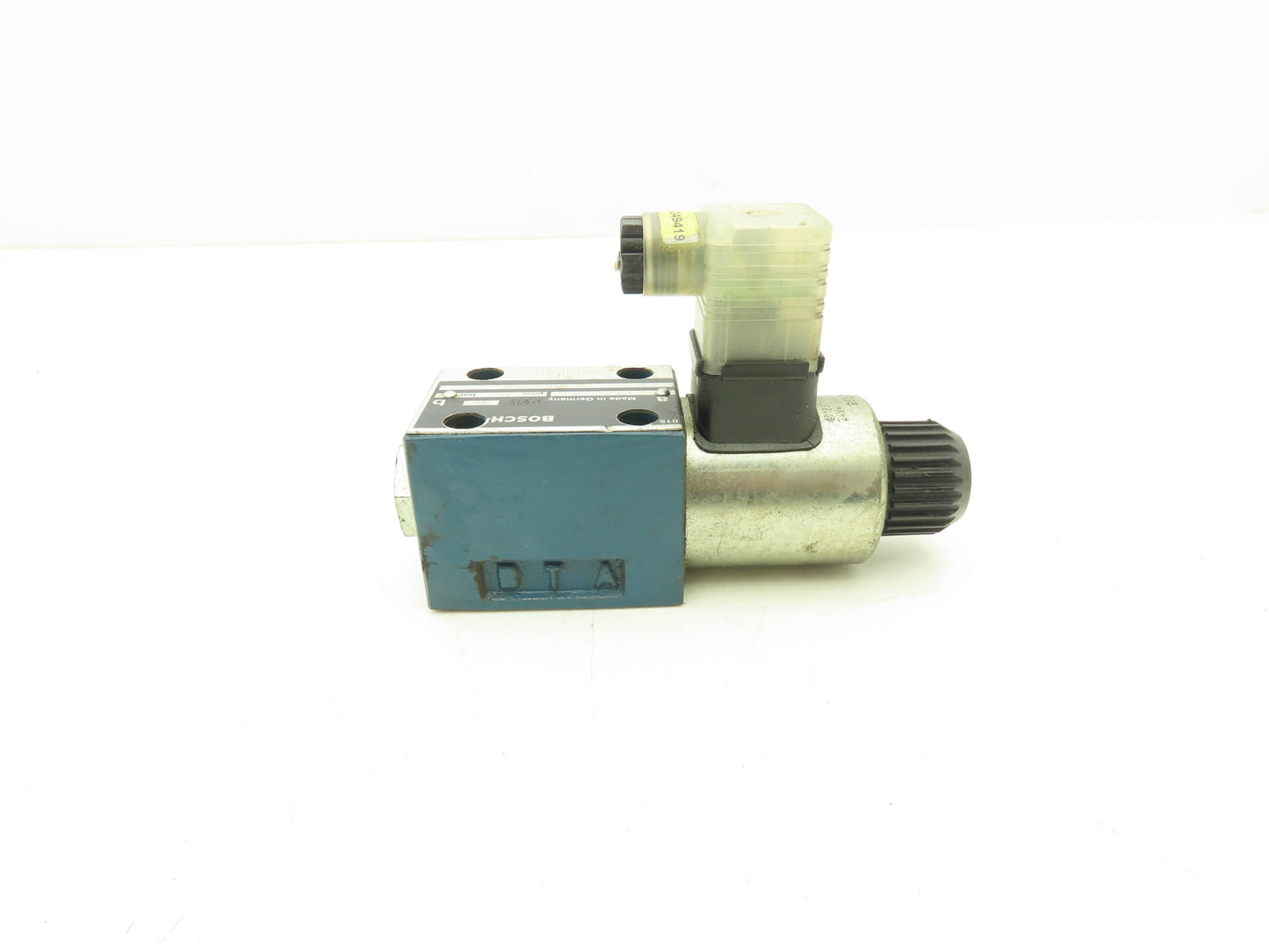 Bosch 0810091227 Hydraulic Solenoid Valve Pmax 315 Bar 24V1.4A