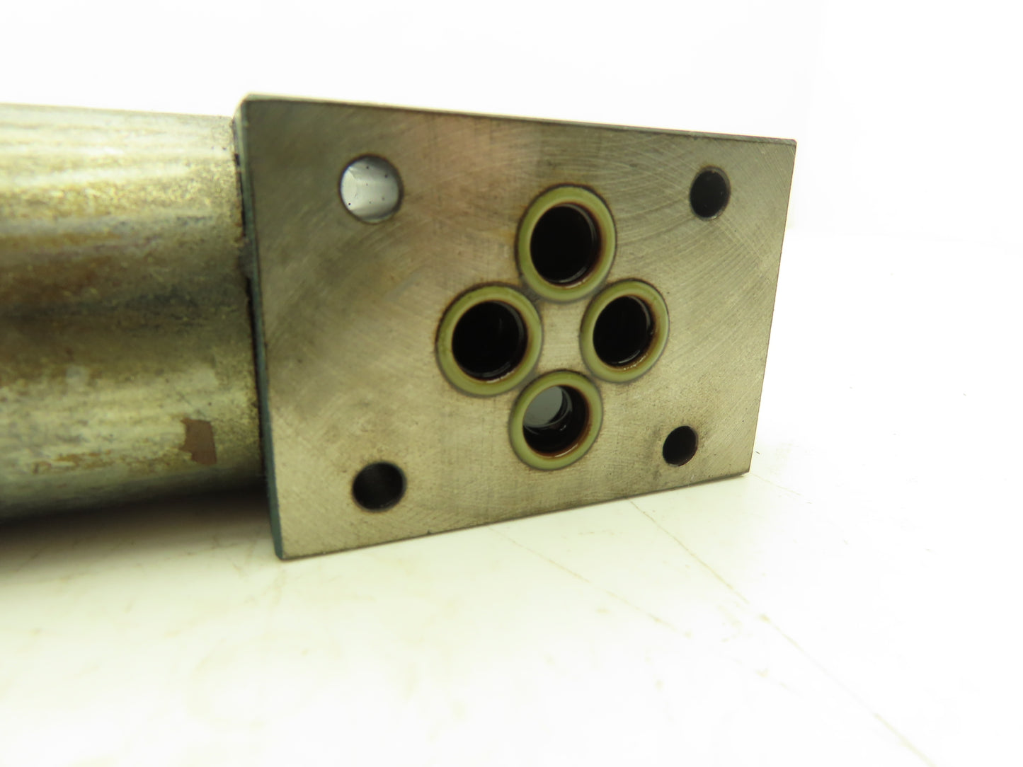 Bosch 0810091233 Hydraulic Solenoid Valve Pmax 315 Bar 24V1.4A