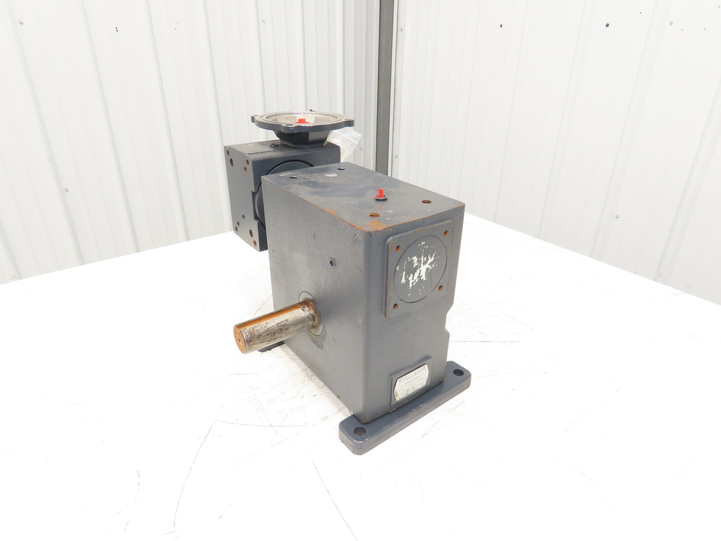 Hub City 0230-32204 ULR Worm Gearbox 150:1 Double Reducer 12rpm 2.5Hp 140TC RH