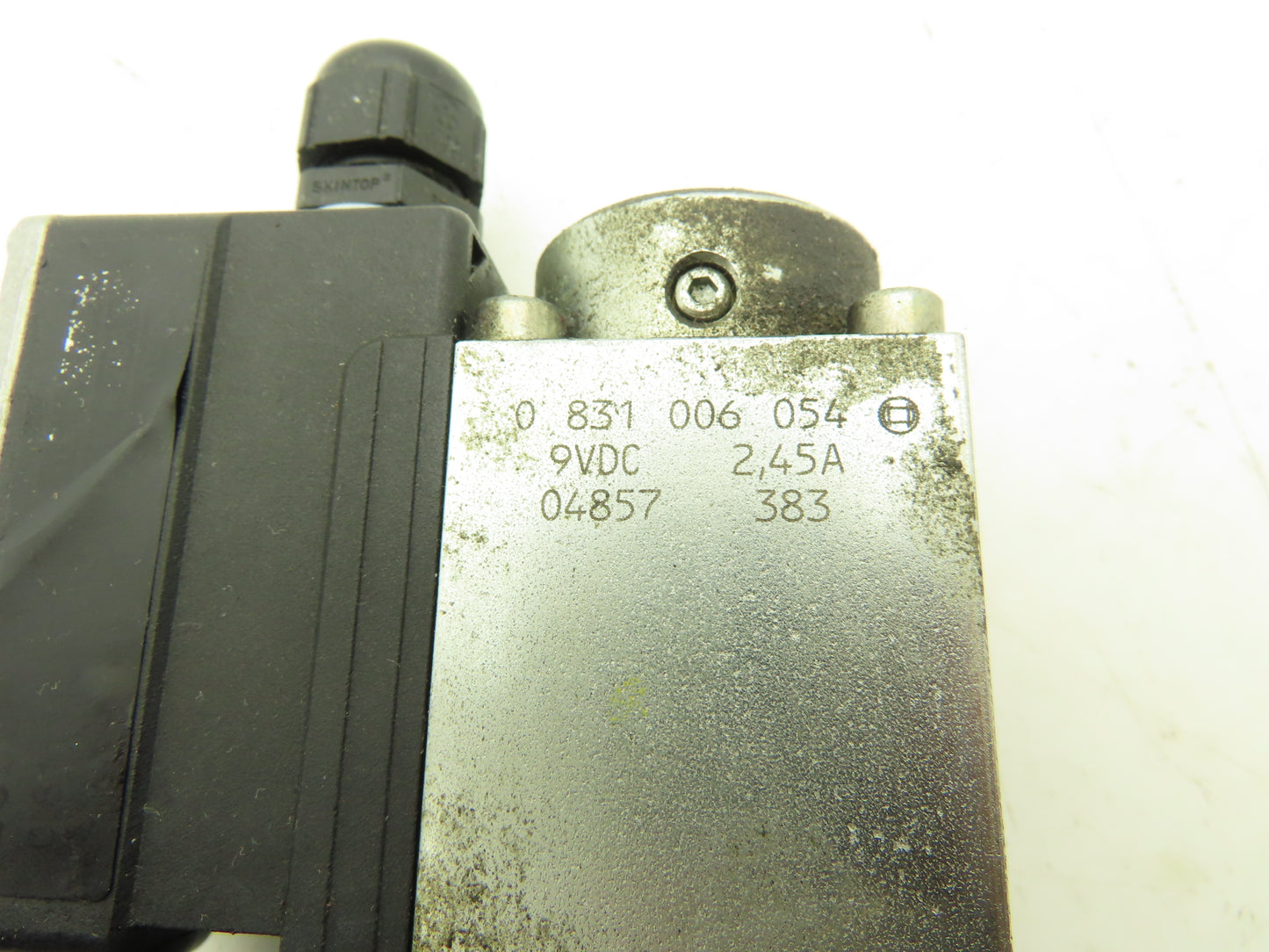 Bosch 0810091212 Hydraulic Solenoid Directional Valve w Proportional Amplification Mod