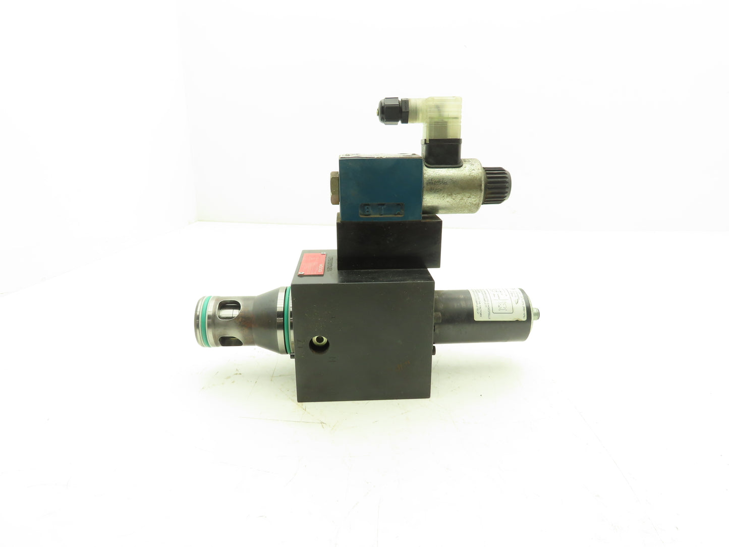 Moog HPN4397433 Hydraulic Proportional Cartridge Valve W Bosch Solenoid Valve