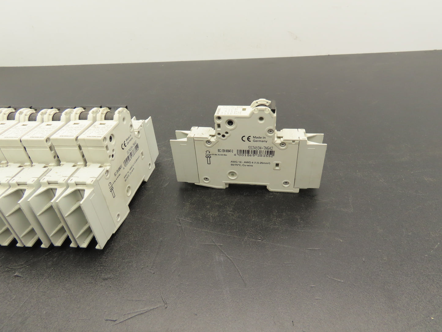 Siemens 5SJ4104-7HG42 Circuit Breaker 10kA 1 Pole 4A Lot of 13