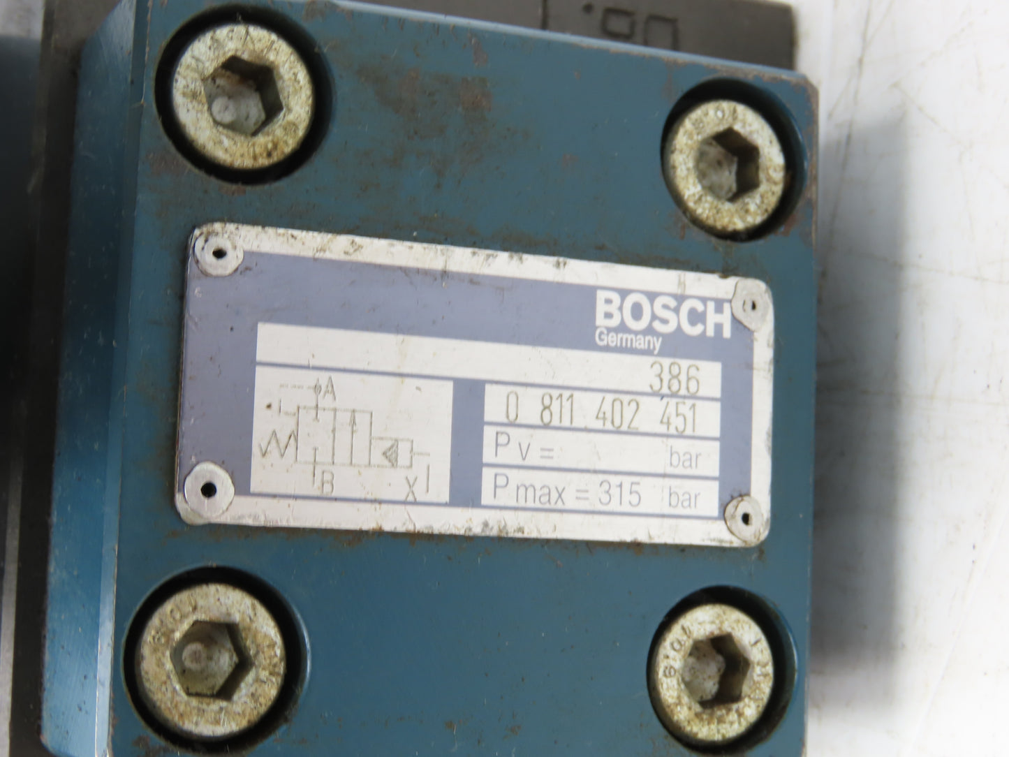 Bosch 0810001731 Proportional Directional Servo Valve W Proportional Amplifiers