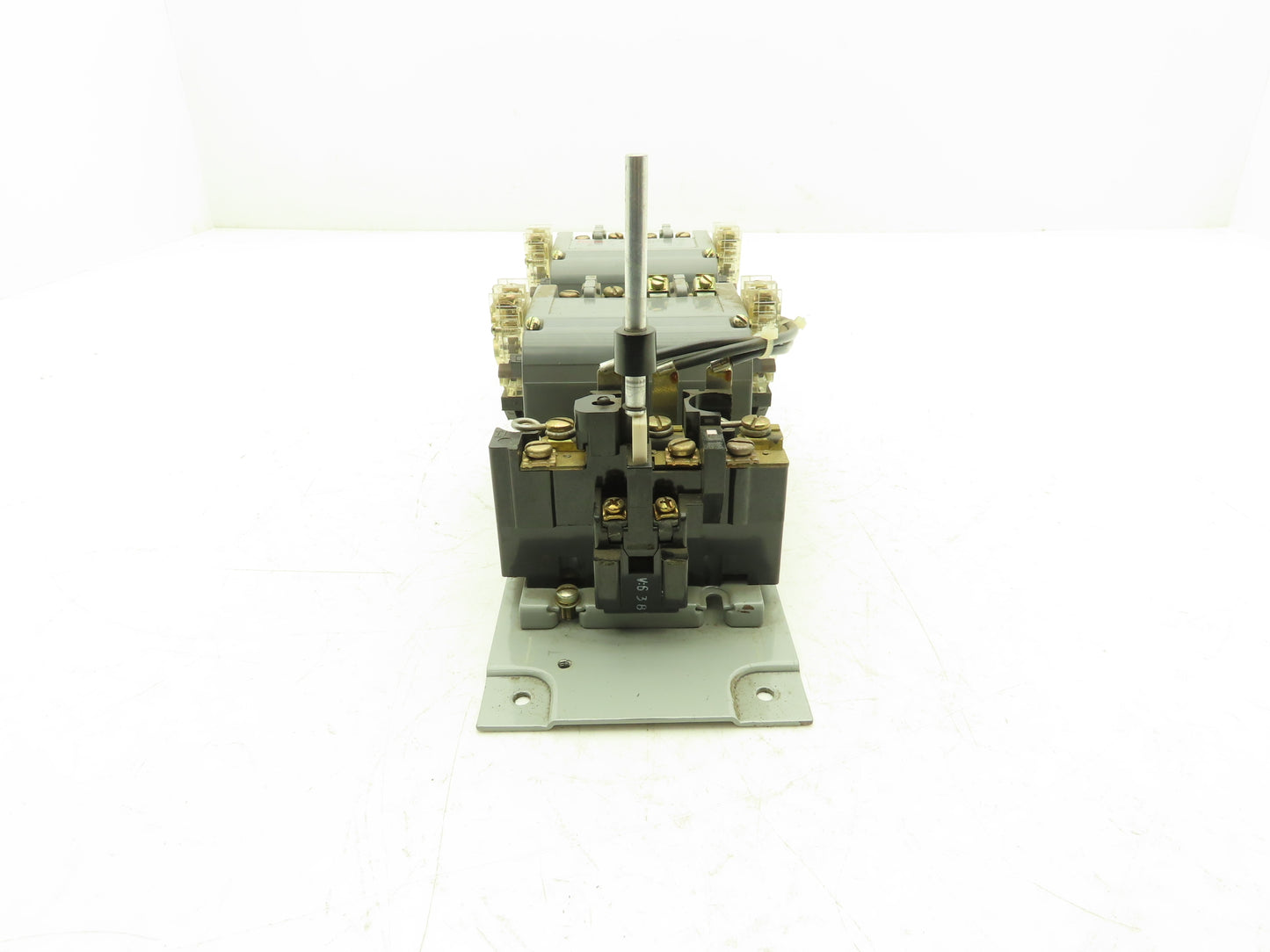 Furnas 22DP32AFE3 Reversing Motor Starter 10Hp Size 1 Max 27A 600 VAC Overload