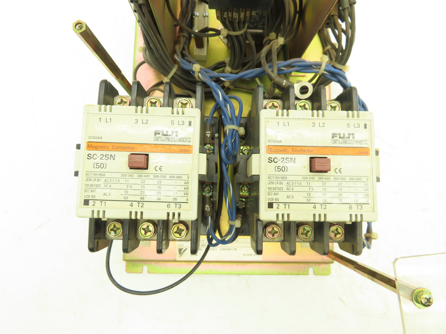Yaskawa Electric JZRCR-XPU10C Servo Controller Distribution Module