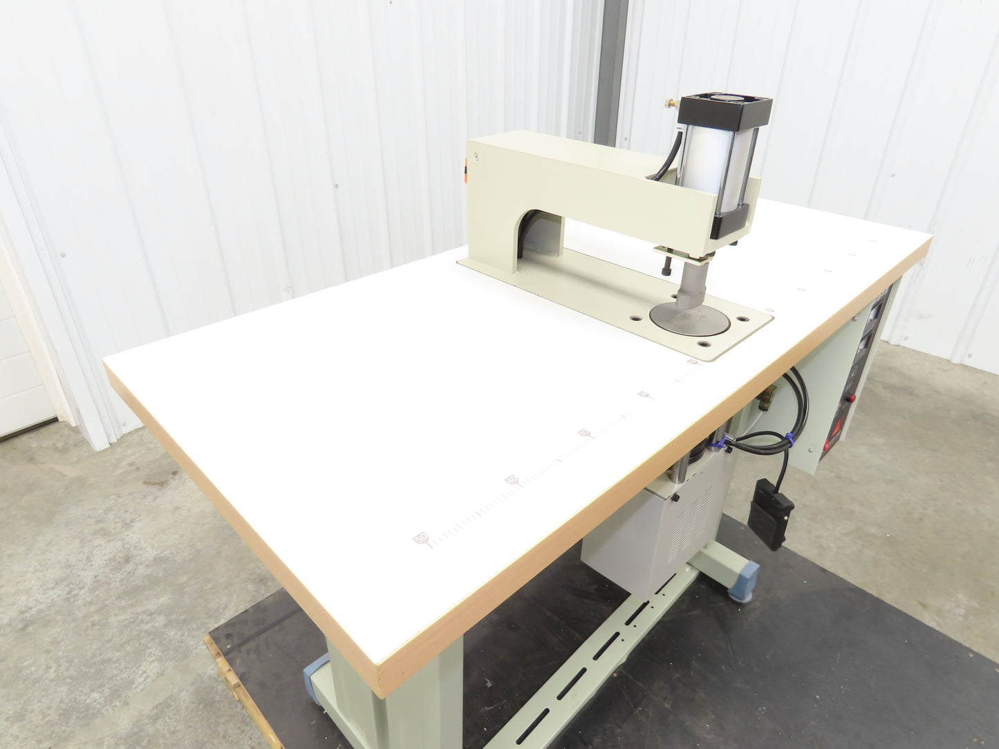 Changzhou JT-100-Q Ultrasonic Welding Sewing Head Unit Press 2x1" Foot 220V
