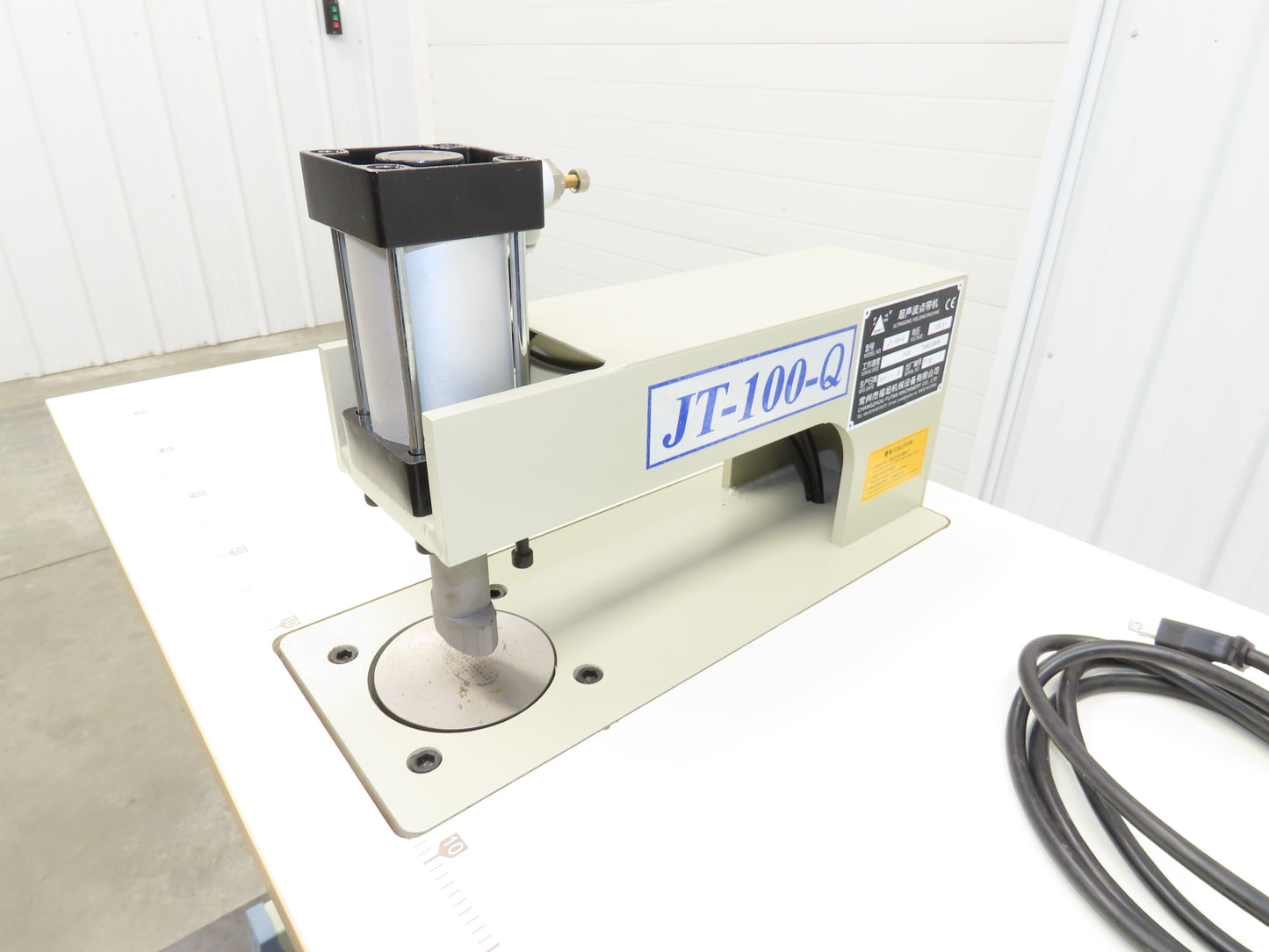 Changzhou JT-100-Q Ultrasonic Welding Sewing Head Unit Press 2x1" Foot 220V